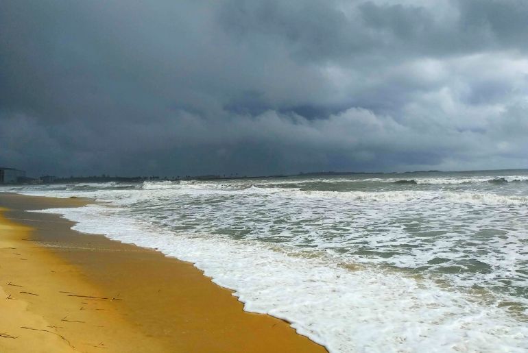 beaches goa monsoon