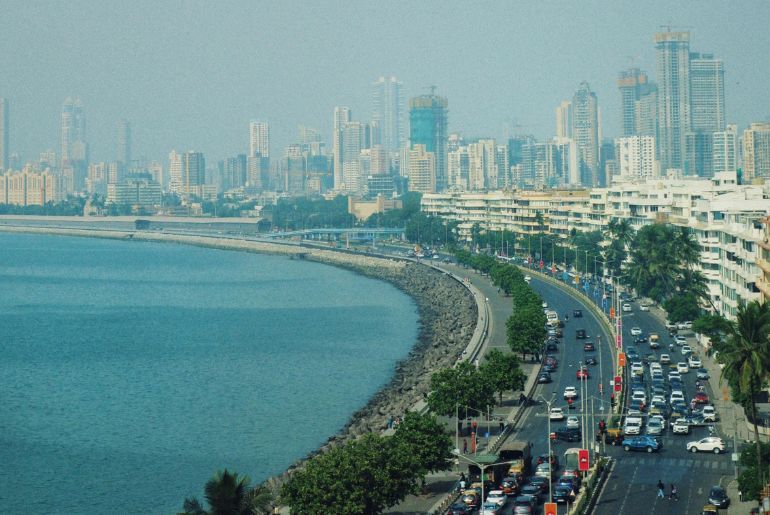 mumbai marine drive queen's necklace