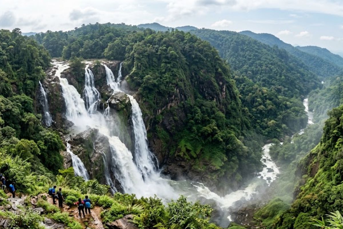 waterfalls near agumbe monsoon