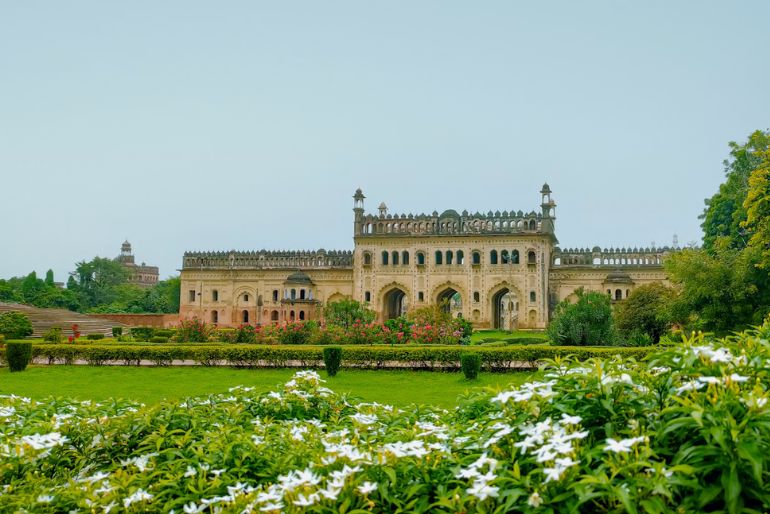 Where to Stay in Lucknow: Area-Wise Guide for Every Budget 1 Where to stay in Lucknow (1)