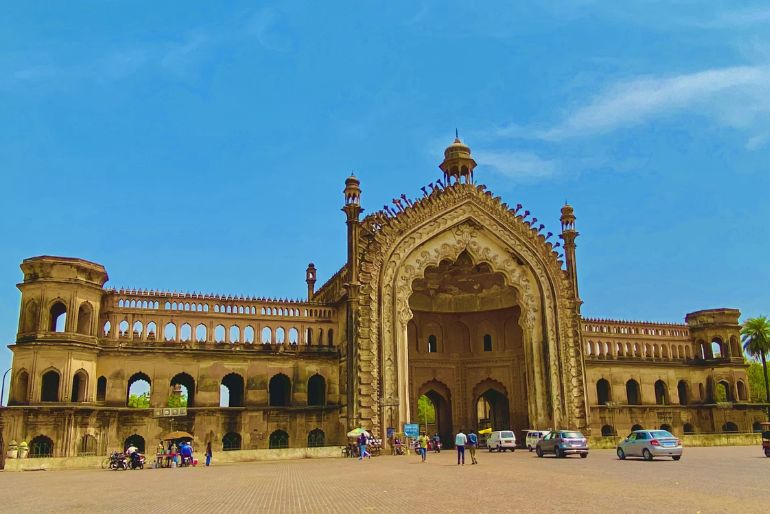 Where to Stay in Lucknow: Area-Wise Guide for Every Budget 2 Where to stay in Lucknow (2)