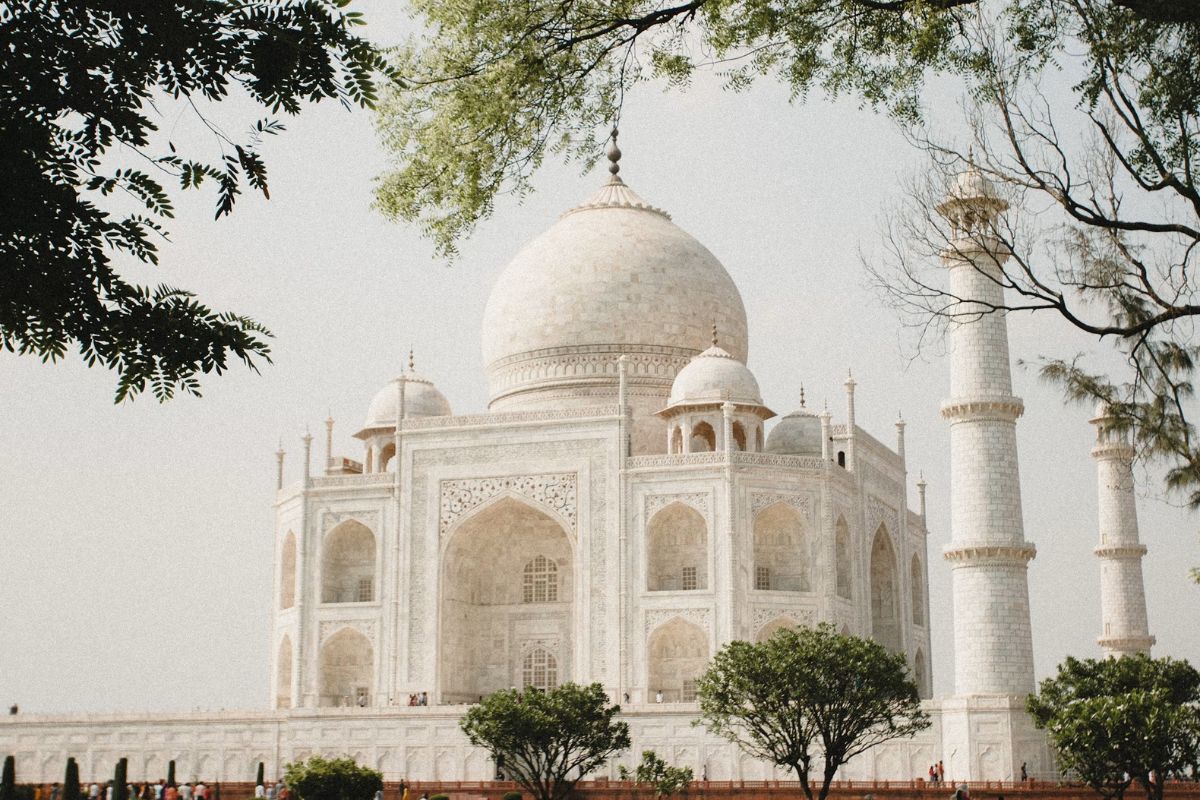 best time to visit Agra