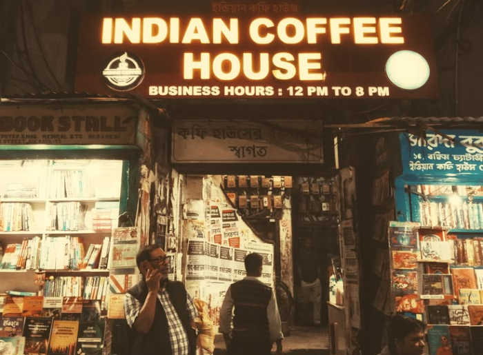 Breakfast places near Red Fort in Old Delhi