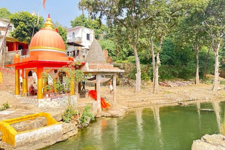 Where to stay in Chitrakoot near Ramghat and Kamadgiri