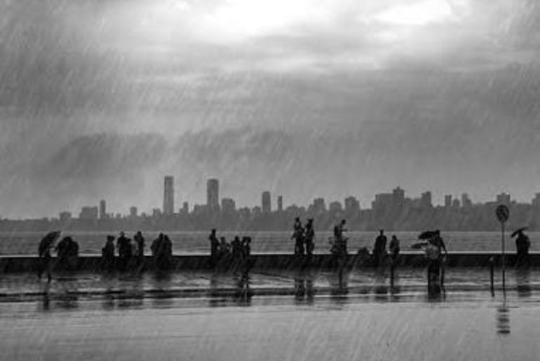 IMD issues yellow alert for Mumbai