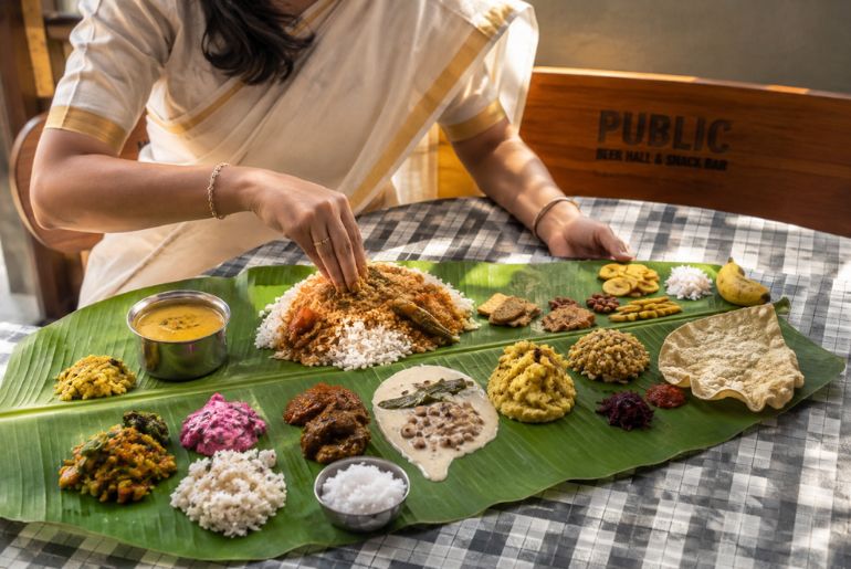 Onam Sadhya in Mumbai restaurant