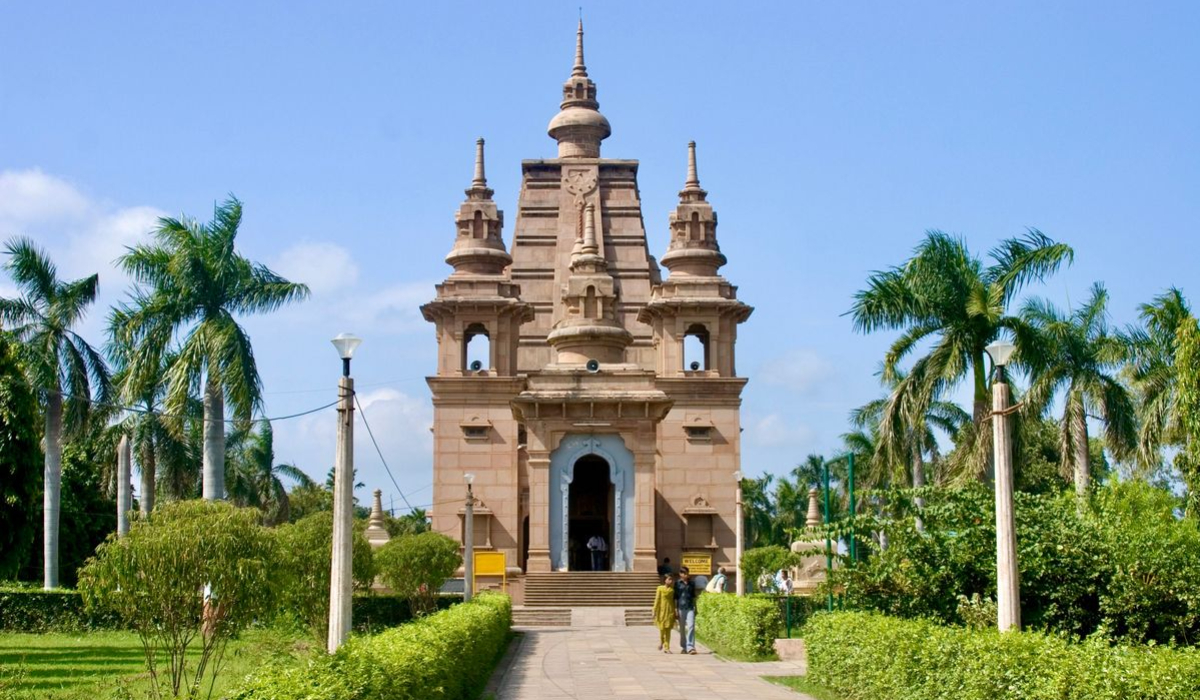 Dhamek Stupa at Sarnath near Varanasi, an important Buddhist pilgrimage site in Uttar Pradesh