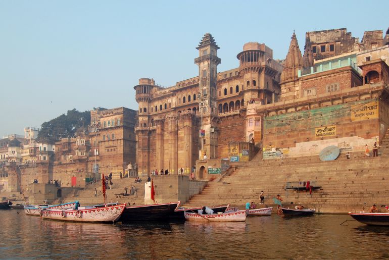 Where Should You Stay In Varanasi? Assi Ghat, Godowlia Or Cantonment Compared 2 stay in varanasi
