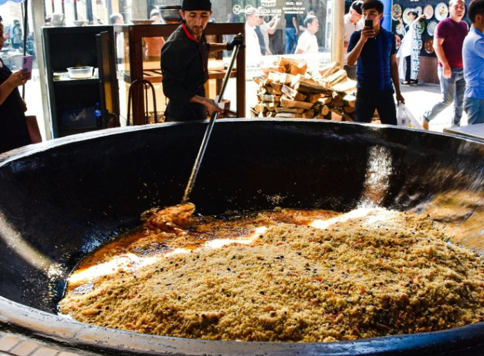 Vegetarian Food In Uzbekistan: What Indians Can Eat, Avoid & Where To Find It 1 Vegetarian food in Uzbekistan with traditional Uzbek dishes