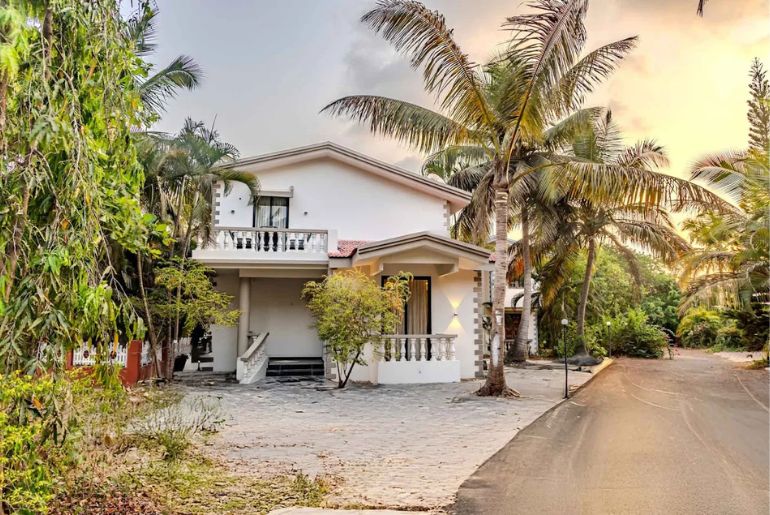 Best Pet-Friendly Vacation Rentals In Goa For A Beach Holiday 1 Pet-friendly vacation rental in Goa for a beach holiday