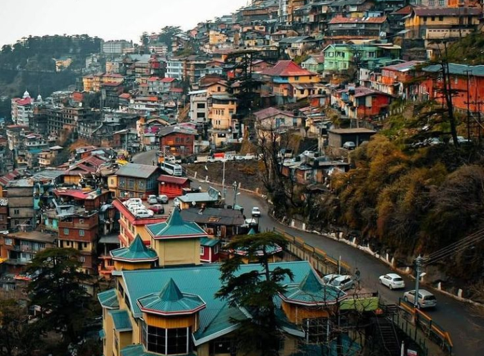 Why Is Domestic Leisure Travel Becoming More Important To India's Hotel Industry? 1 Domestic leisure travellers staying at a hotel in India
