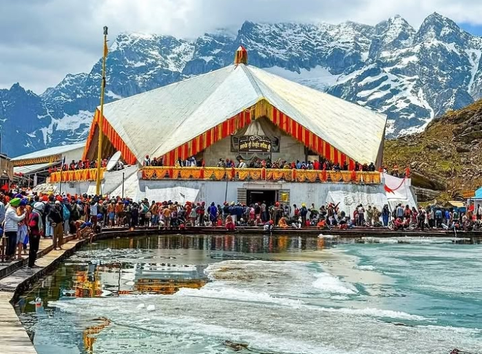5 Iconic Gurudwaras In India To Visit: From Golden Temple To Patna Sahib 2 Famous Gurudwaras In India