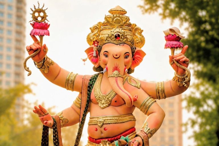 Ganpati pandals in Lalbaug, Parel and Chinchpokli