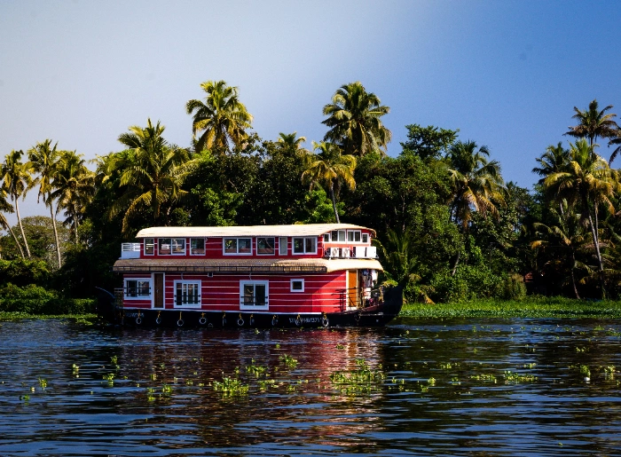 IRCTC Kerala tour package 2026 with houseboat stay