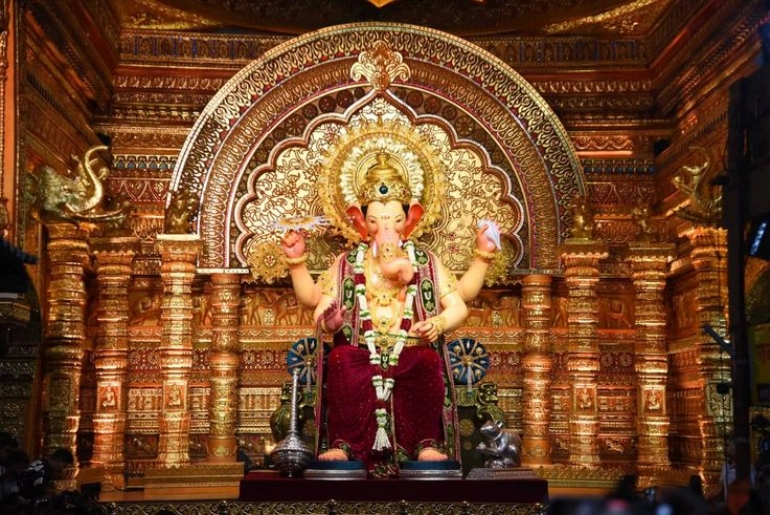 Lalbaugcha Raja darshan time in 2026 during Ganesh Chaturthi