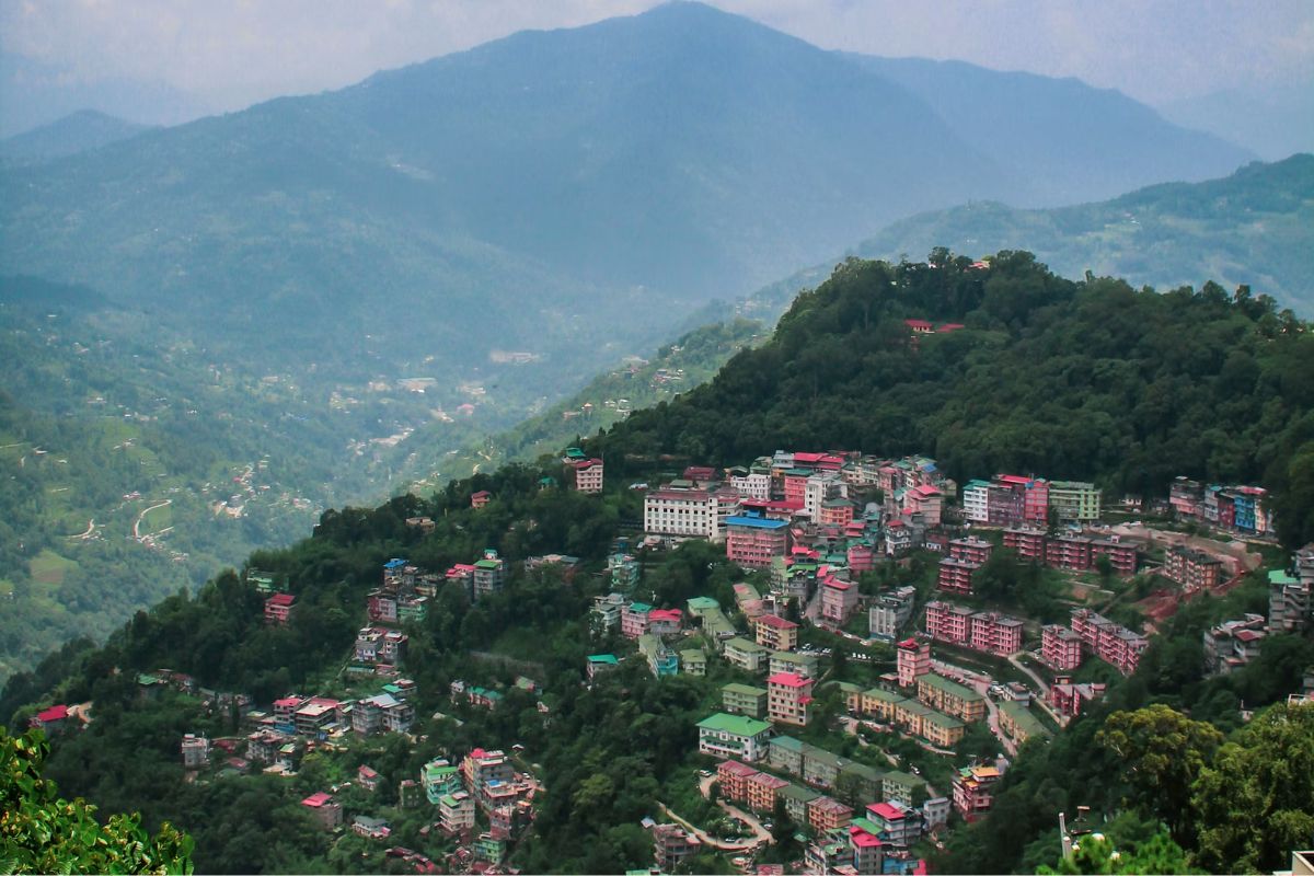 Himalayan landscape and Kanchenjunga views in Sikkim
