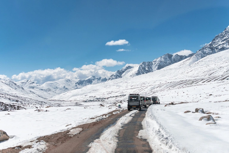 How To Reach Sikkim: Flights, Trains, Road Trips & Transfers Explained 1 Sikkim Travel Guide