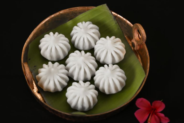Where To Buy Ukadiche Modak in Mumbai: 10 Places, From Dadar to Borivali 2 Ukadiche Modak in Mumbai for Ganesh Chaturthi