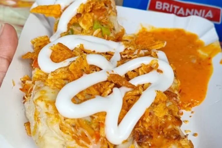 Food places near Lalbaugcha Raja in Mumbai