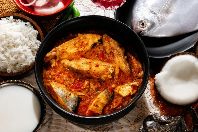 What Should You Eat On Your First Trip To Kolkata? A Food Trail Beyond Kathi Rolls 1 Traditional Kolkata food including Bengali dishes, street snacks and traditional sweets