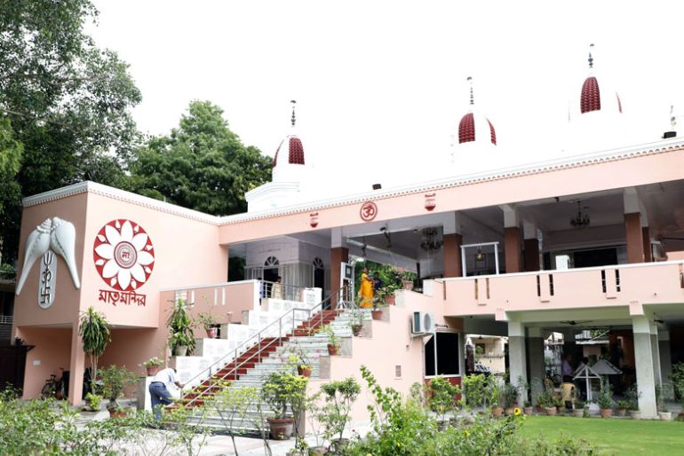 How To Visit Matri Mandir Durga Puja In Safdarjung Enclave? Location & What To Expect 1 Matri Mandir Durga Puja pandal in Safdarjung Enclave, Delhi