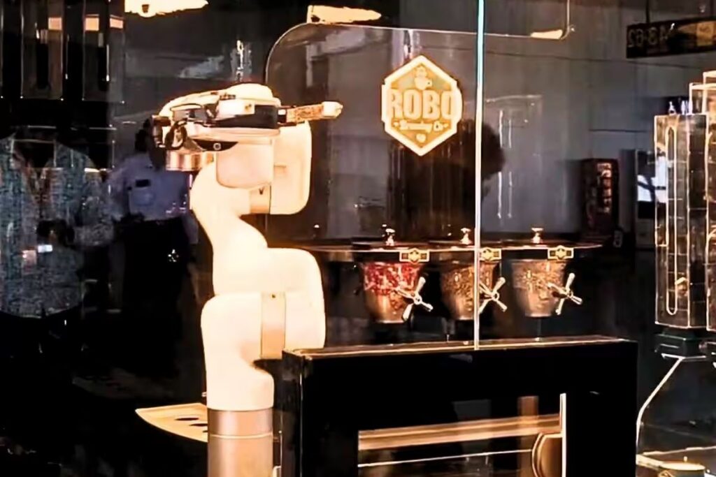 Robotic Cafe Launched At Delhi Airport Terminal 3; Serves Ice Cream, Coffee & Tea 3 Delhi Airport T3 Robotic Cafe
