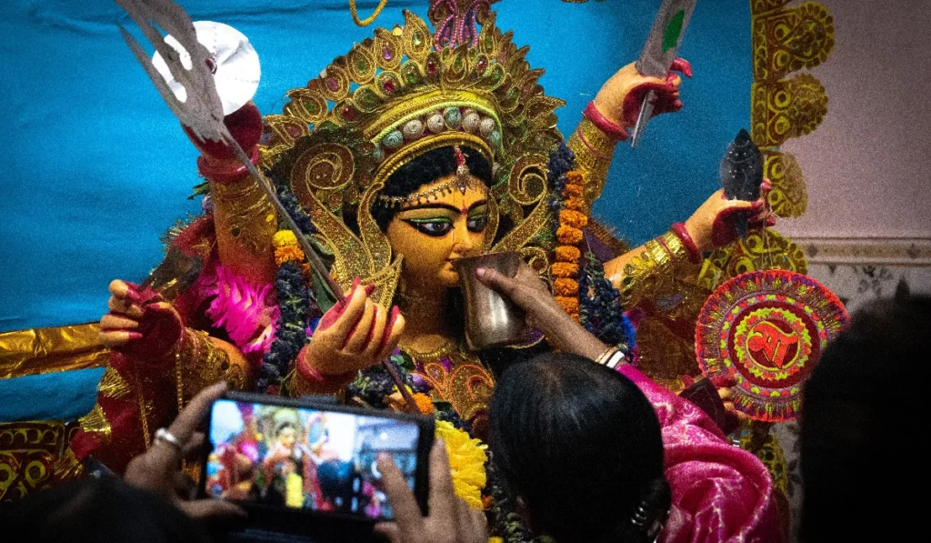 Sandhi Puja rituals during Durga Puja in Kolkata