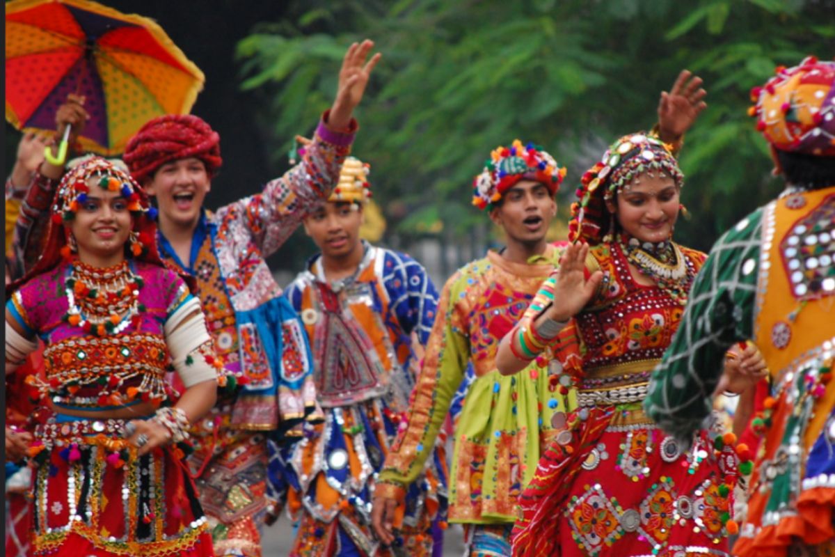 Garba celebration in Thane during Navratri 2026