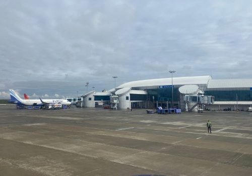 srinagar airport close
